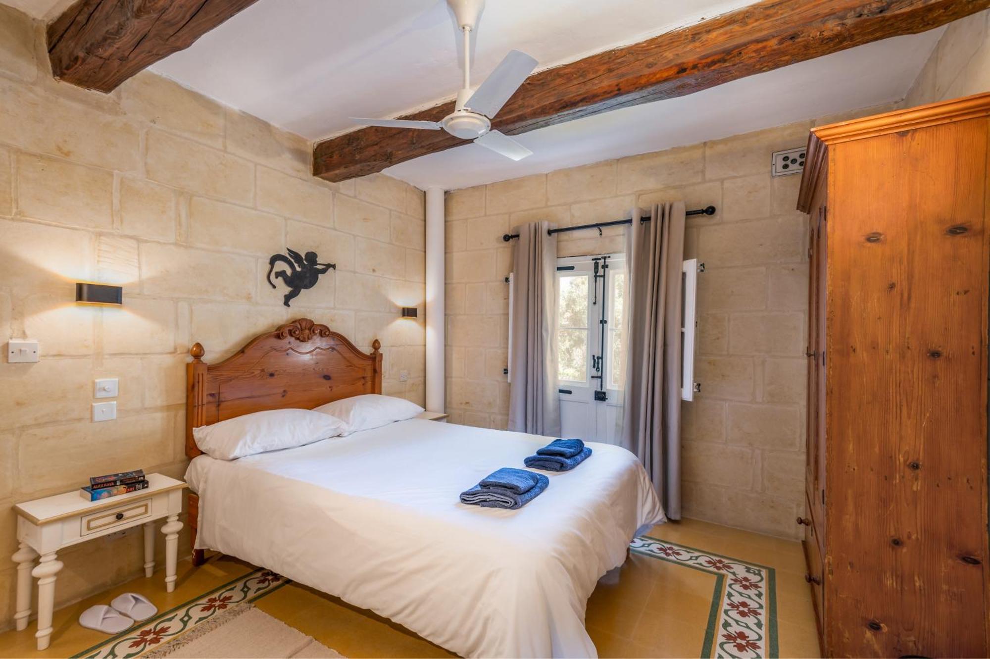 Gozo Escape *